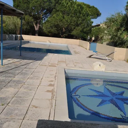 Vacances En Camargue Proche De La Mer Climatise Aigues-Mortes Exterior foto